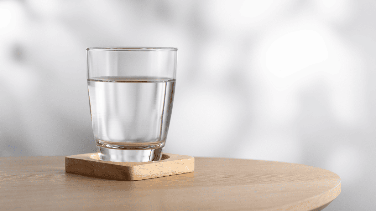 リベルサスを飲む際は水で飲む