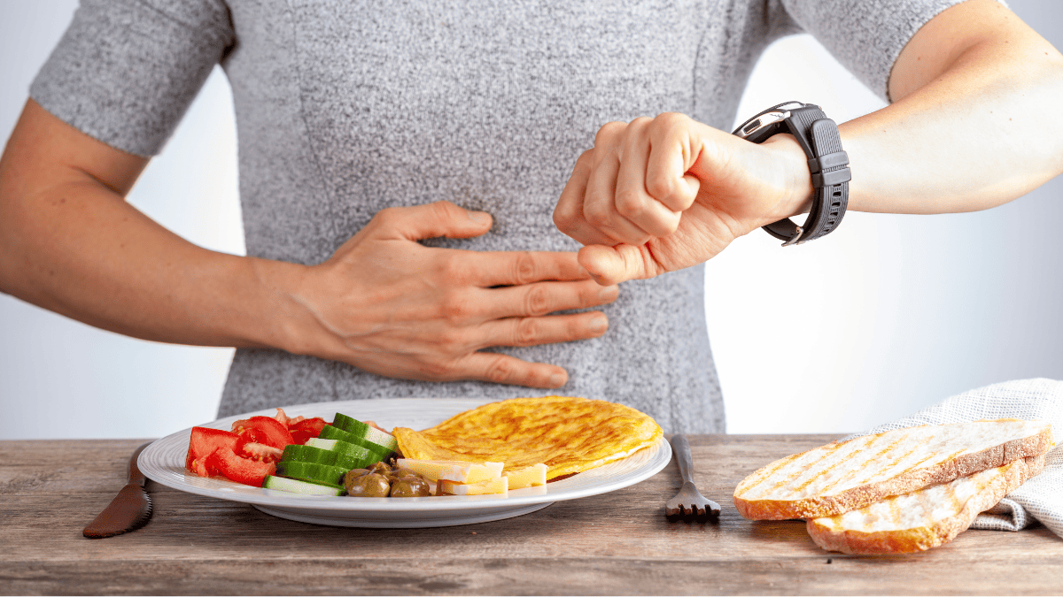 服用前は10時間の絶食を実施する