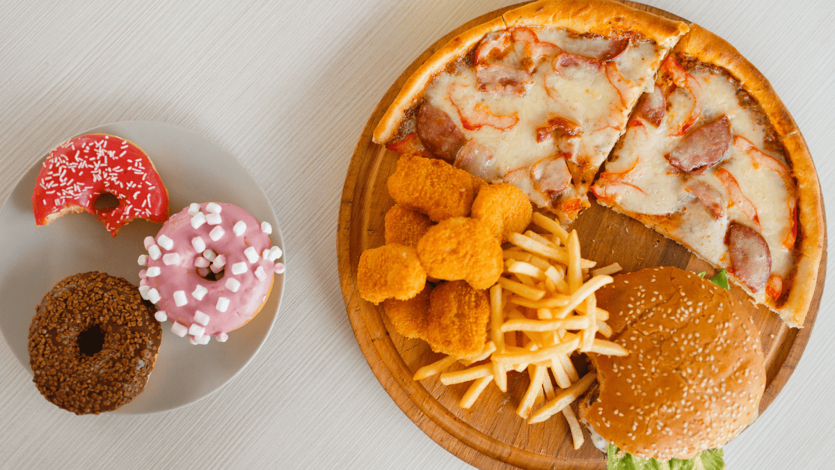 高カロリーな食事を摂り過ぎている